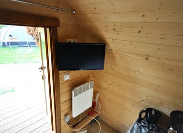 Cozy cabin on a lovely campsite - 6