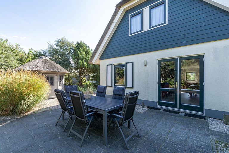 Holiday home 500 meters from the beach - 1