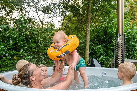 Belle cabane au bord de l'eau avec jacuzzi - 3