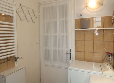 Groot vakantiehuis met uitzicht op een meer - 6