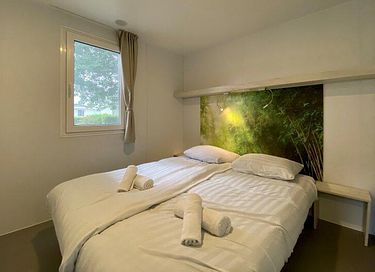 Tiny house (4p) on watery vacation park - 7
