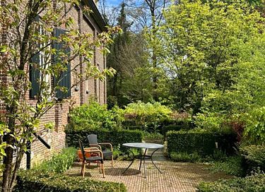 Atmospheric stay on historical estate - 18
