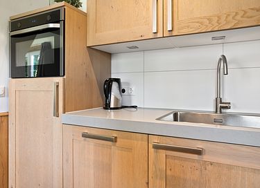 Luxe kapschuur in Friese natuur met jacuzzi - 7