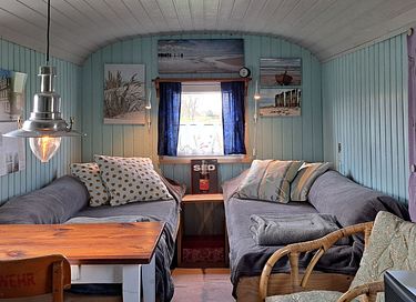 Restful gypsy caravan with panoramic views - 6