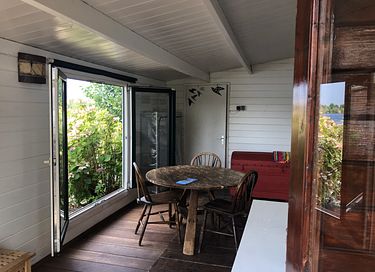 Blokhut op privé eiland met gratis motorboot - 7