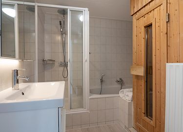 Bungalow with sauna in a nice vacation park - 13