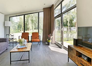 4-persoons lodge met een terras aan het water - 7