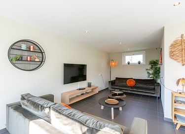 Logement de vacances avec jacuzzi intérieur au bord de la mer - 8
