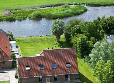 Geweldige groepsaccommodatie bij het water   - 2