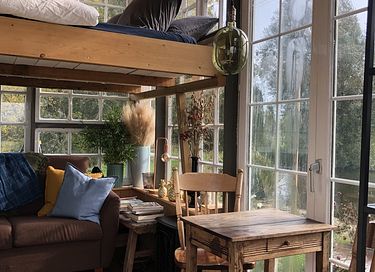 Unique Tiny House with private hot tub - 17