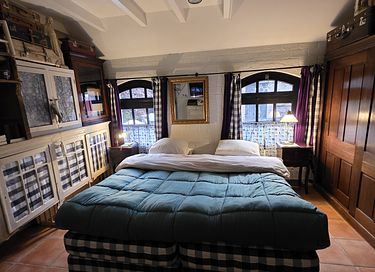 A Colorful Stay in a Historical Farmhouse - 6
