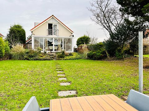 Attractive waterfront holiday home - 2