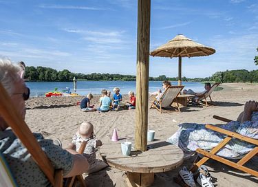 Tente de camping entièrement équipée (5p) - 15
