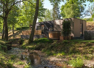 Lodge spacieux avec bain à remous dans un cadre magnifique - 17
