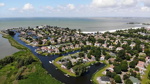 Spacious house on park near the IJsselmeer - 2