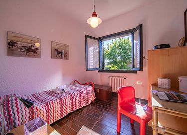 Vakantiehuis met zwembad en tuin - 31