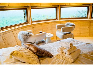 Unique accommodation with built-in jacuzzi - 7