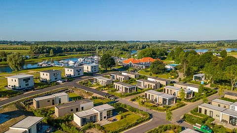 Gîte de luxe (10P) au bord de l'eau - 2