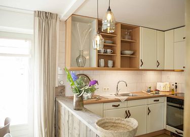 Cozy family cottage near beach and sea - 6