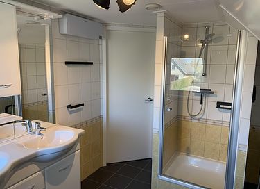 Logement de vacances avec sauna infrarouge au bord de l'eau - 13