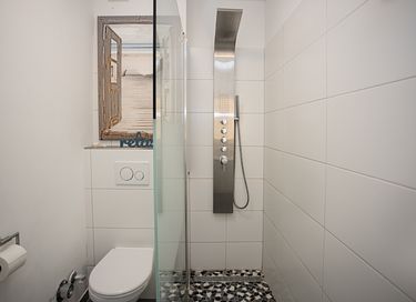 Modern apartment at the edge of the forest - 16