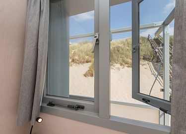 Uniek strandhuisje aan de Zeeuwse kust - 13