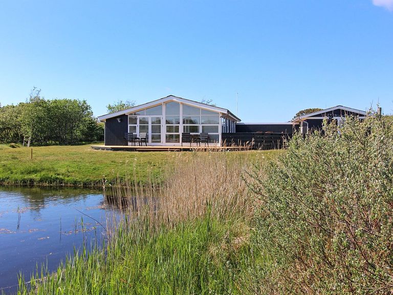 Casa vacanze su un piccolo lago - 1