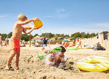 Leuke familiecamping aan het water in Zeeland - 48