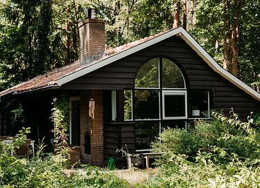 Romantic cottage in the forest with fireplace - 3