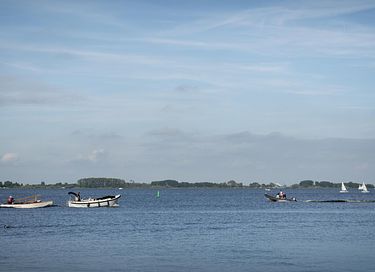 Uniek overnachten aan het water in Friesland - 46