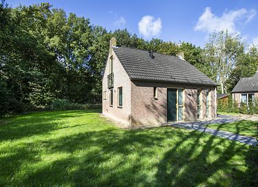 Detached bungalow on the edge of the forest - 32
