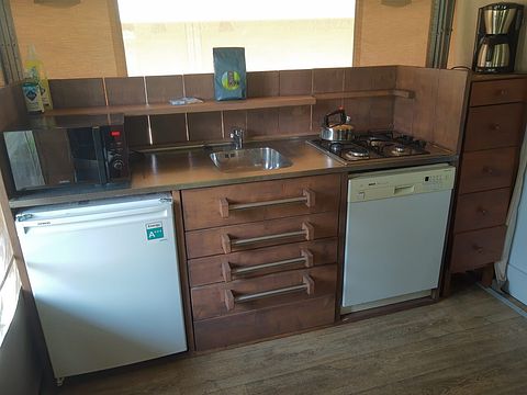 Safaritent (6 pers.) met keuken en douche - 4