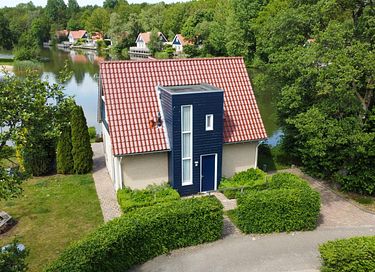 Ruime 8-persoons vakantiewoning aan het water - 20