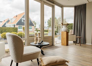 Haus mit Anlegestelle an einem friesischen See - 4