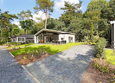 Ruhig gelegenes luxuriöses Ferienhaus für 6 Personen - 2