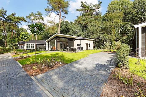 Ruhig gelegenes luxuriöses Ferienhaus für 6 Personen - 2