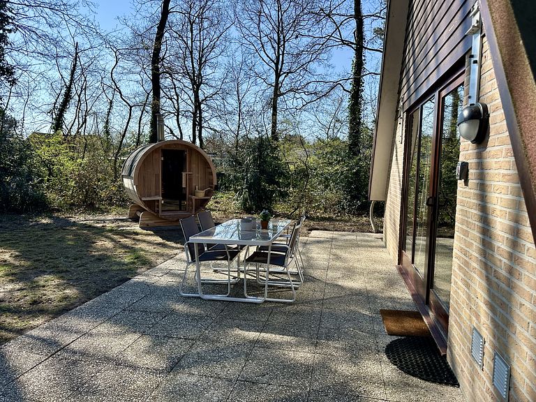 Forest cabin with barrel sauna - 1