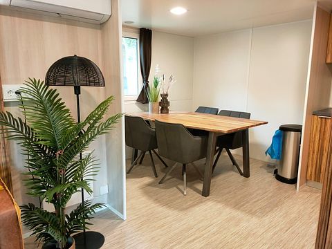 Houten chalet op familie vakantiepark - 3
