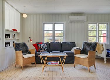Kleurrijk vakantiehuis in een prachtig gebied - 18