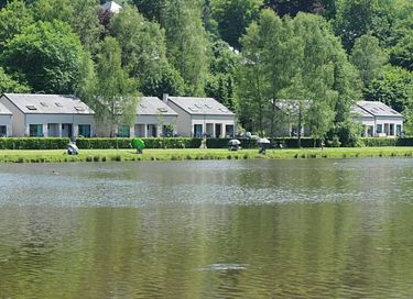 Vakantiehuis met uitzicht over een meer - 3