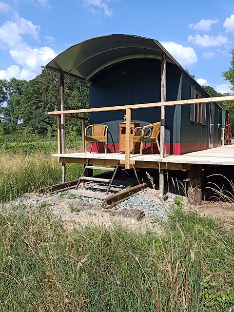 Nuitée unique sur des rails dans la nature - 2