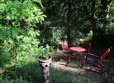 Roulotte tzigane dans les bois avec cheminée - 27