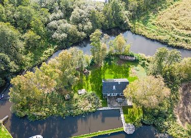 Holiday home on your own island