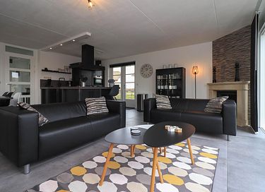 Luxury family villa with waterfront sauna - 9