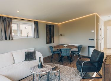 Moderne Ferienwohnung mit privatem Whirlpool - 10