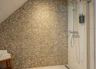 Spacious boutique hotel room on Texel island - 9