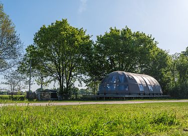 Wellnessdome aan het water met hottub - 4