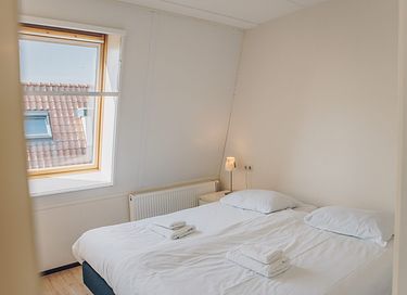 Rietgedekte villa met uitzicht over het meer - 19