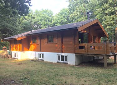 Finse bungalow met sauna & hottub in het bos - 15