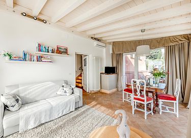 Vakantiehuis met een grote tuin en zwembad - 26